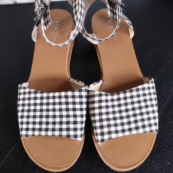 Kenneth Cole Reaction Sandals Women's Size 8 - Picture 1 of 4